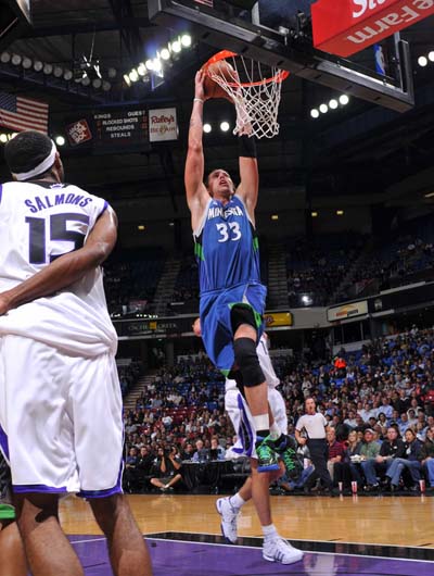 继续保持着 继续保持着