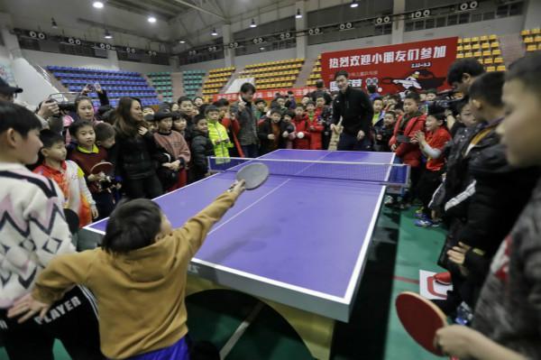 推动航空事 推动航空事